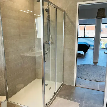 Jolie Maison Neuve Nantes-zola Holiday home *
